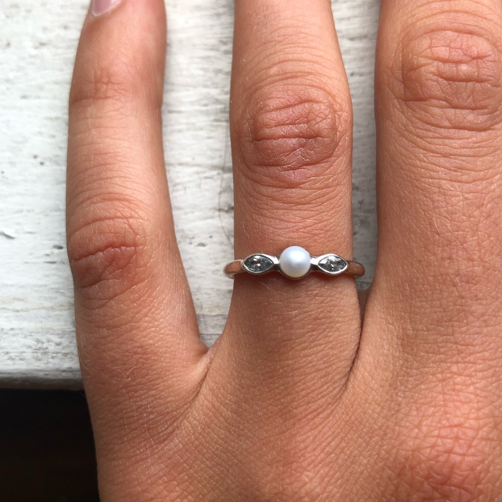 Pandora ring